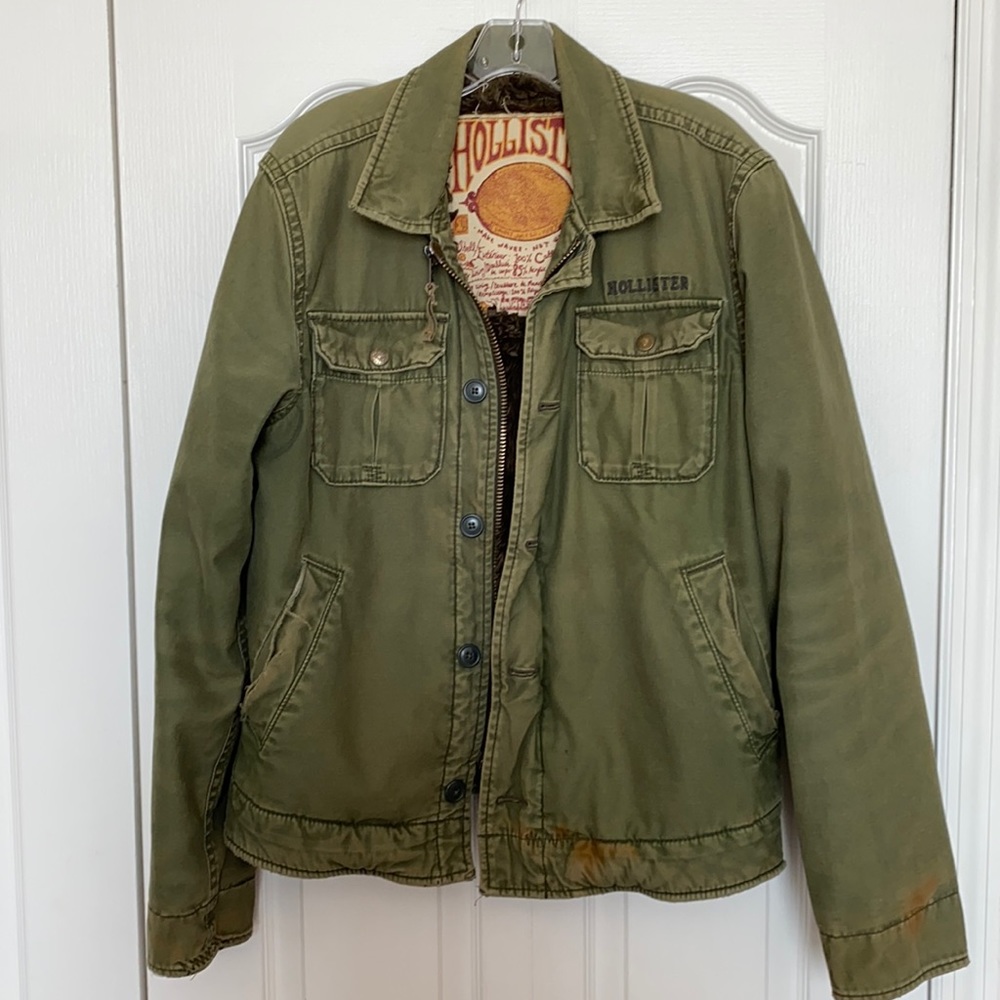 Hollister military-styled jacket. Size M